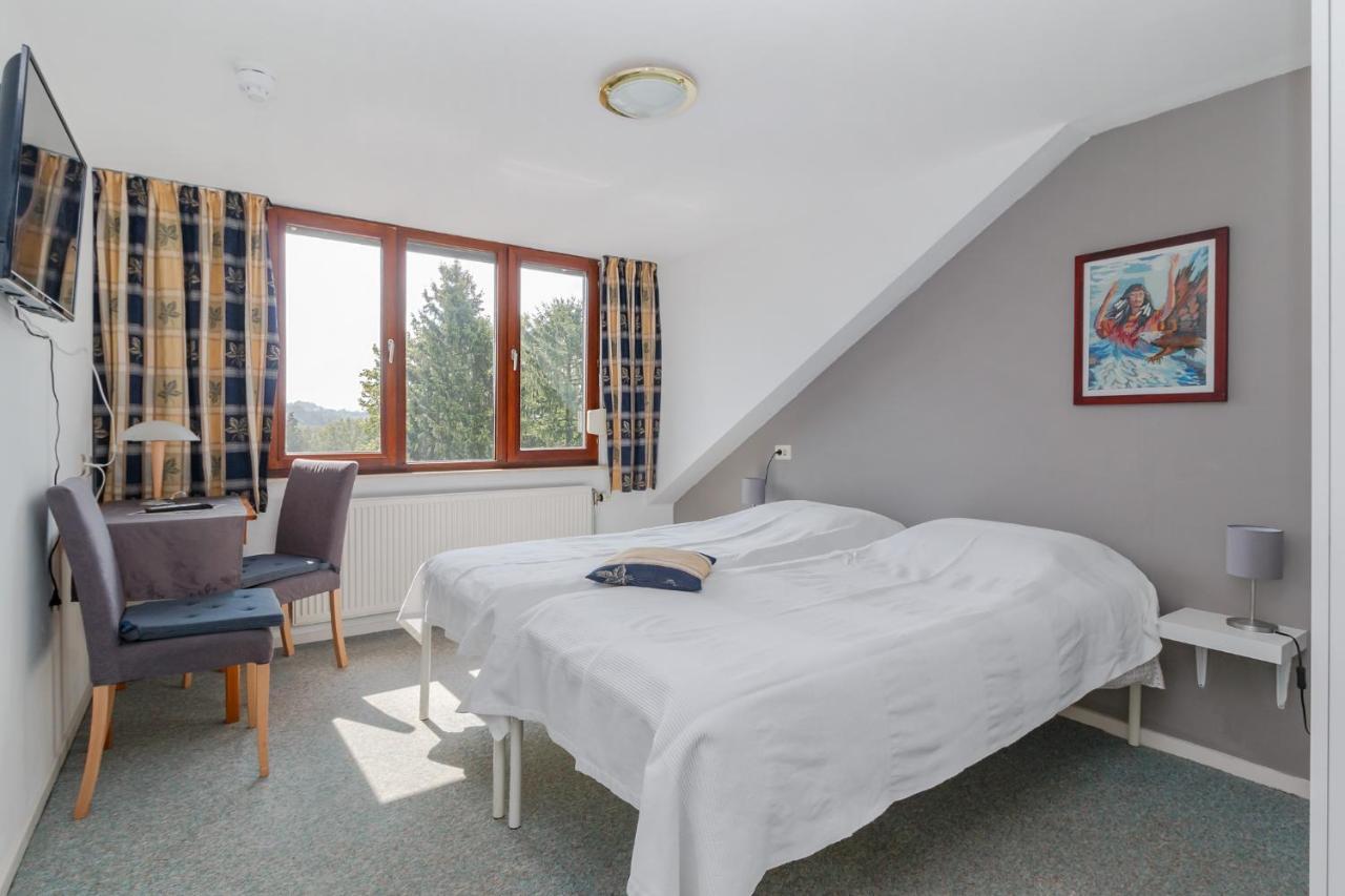 Hotel Pension Bergrust Valkenburg aan de Geul Eksteriør billede